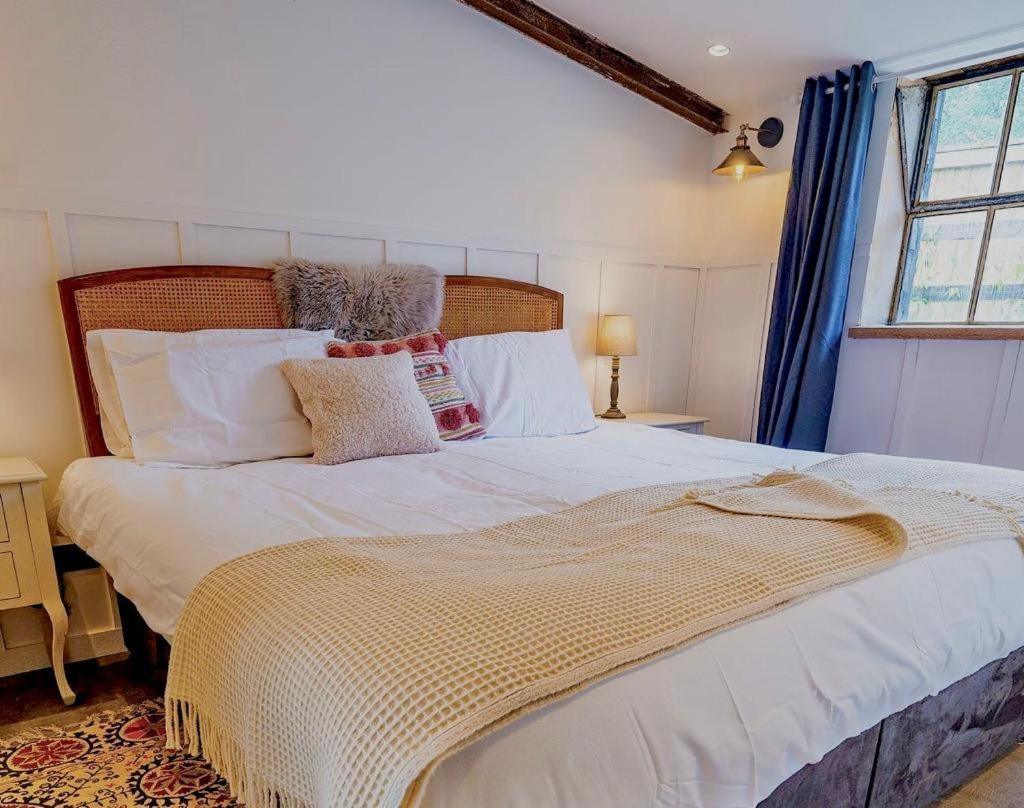 Luxury Barn With Hot Tub, Spa Treatments, Private Dining Little Budworth Zewnętrze zdjęcie
